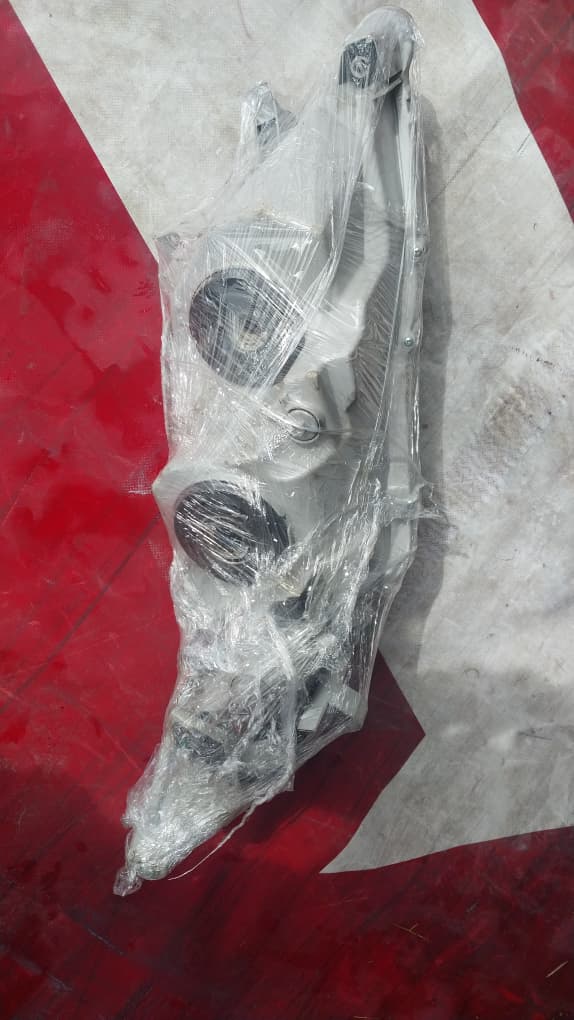 Headlight Assembly (Right)