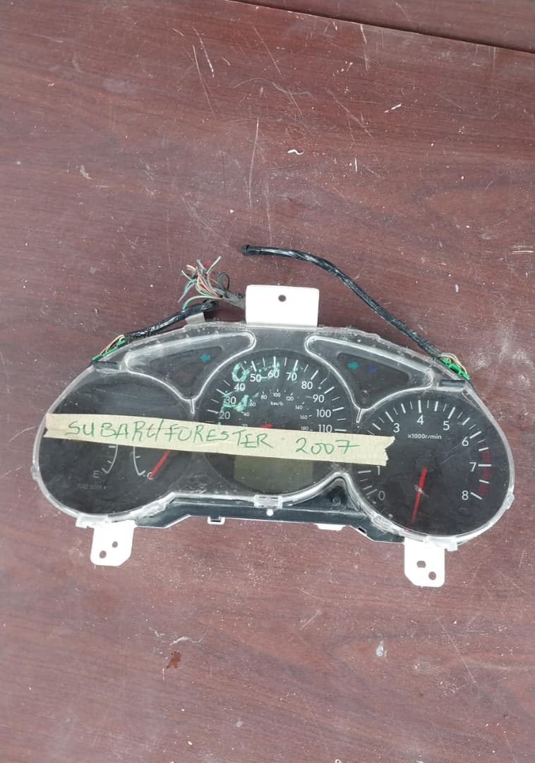Instrument Cluster / Speedometer