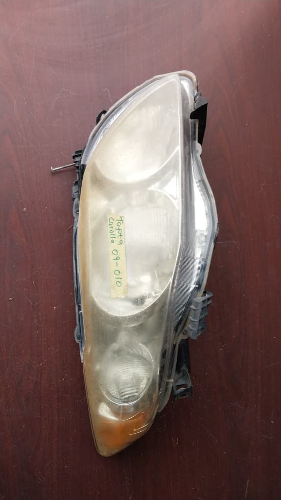Headlight Assembly (Right)