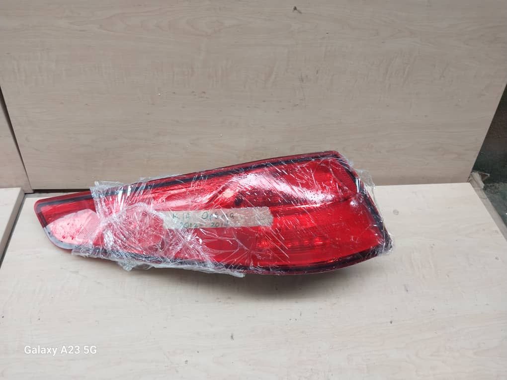 Tail Light Assembly (Left)