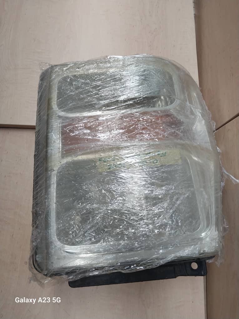 Headlight Assembly (Left)